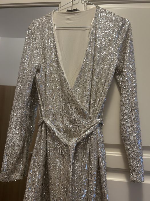 Stradivarius Рокля с Пайети Размер L