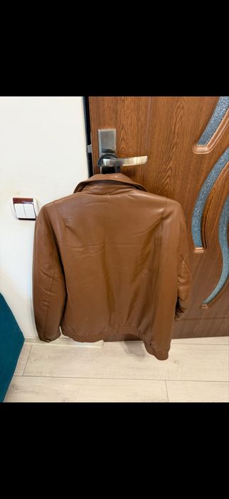 Geaca piele maro