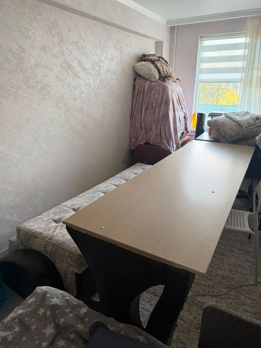 Диван в раздвижном виде со столом