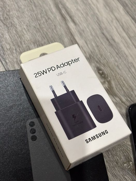 Samsung S24 FE (Fan Edition)