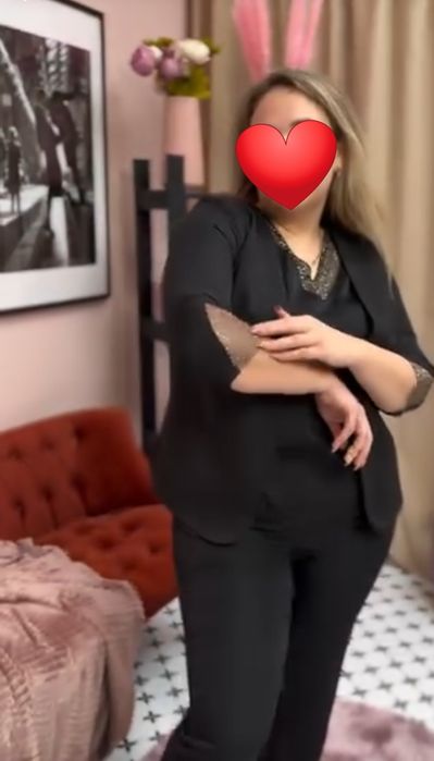 Продам брючный костюм