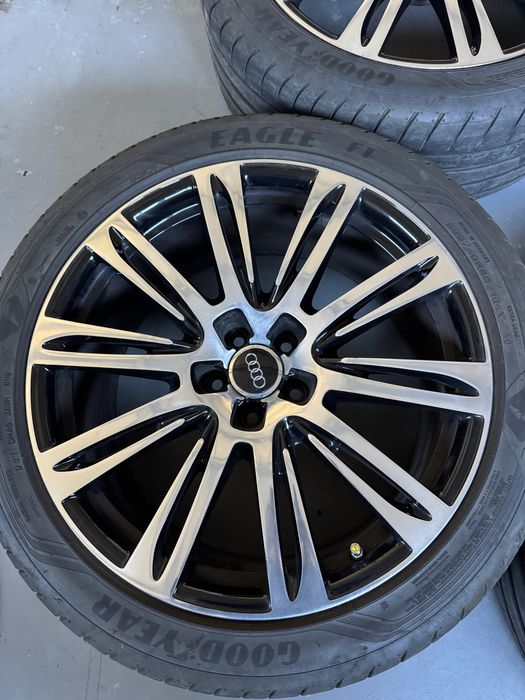 Джанти Audi A8 20 цола оригинални двуцветни без драскотина