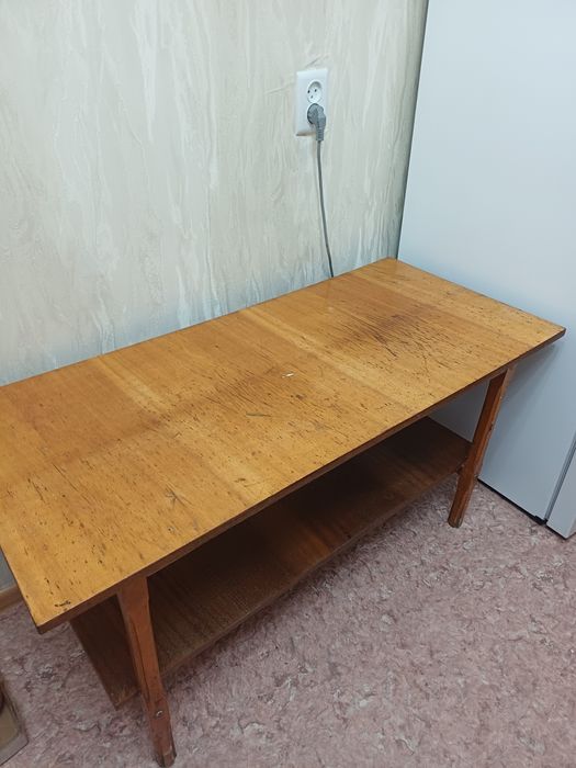 Продам журнальный столик