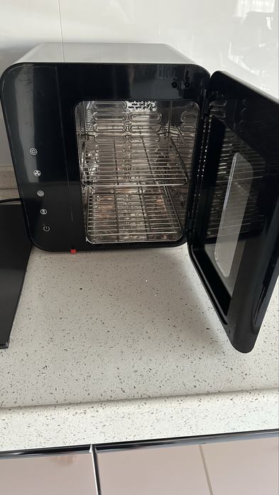 Ultra UV Steriliser, Dryer and Storage