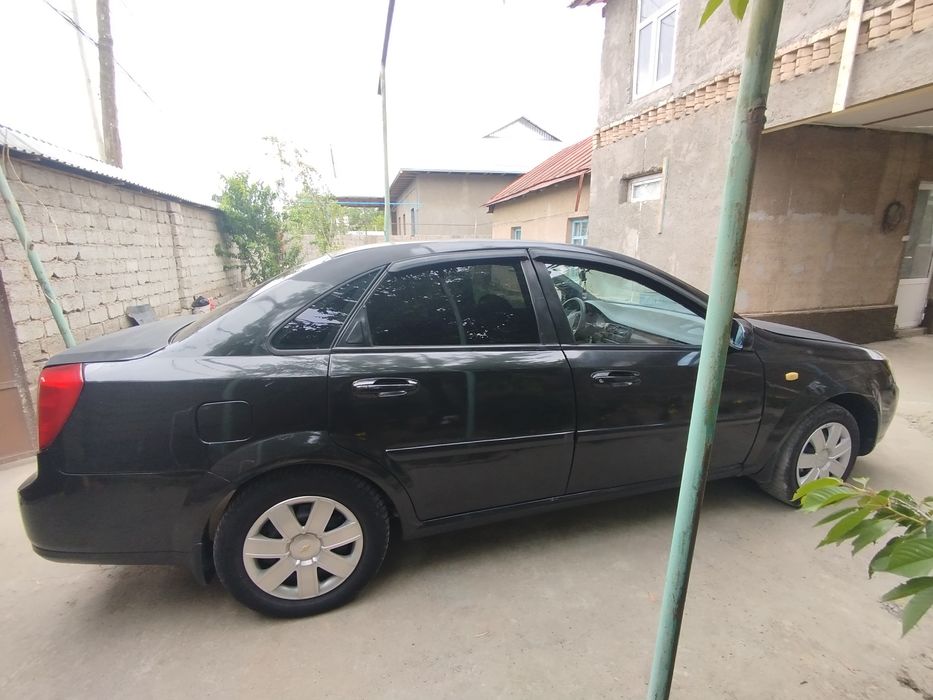 Lacetti 2006 1.6 нахт сотилади