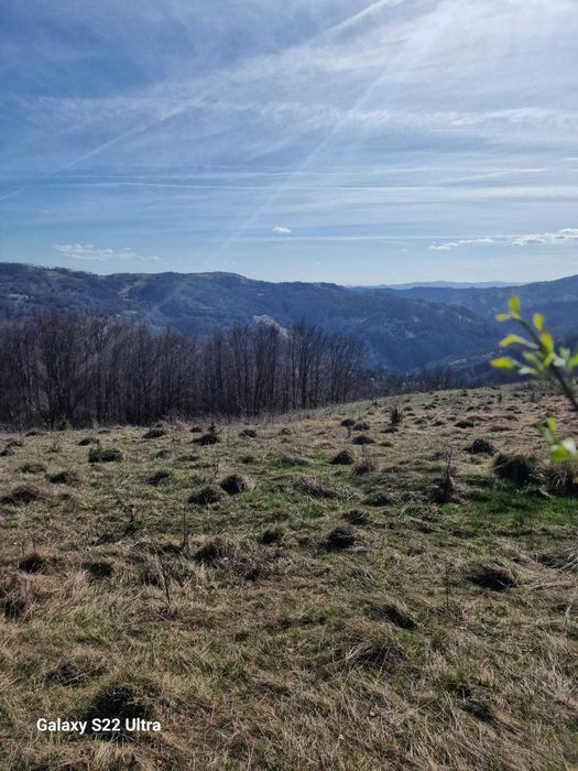 VÂND  TEREN extravilan, in zona de munte, cu priveliște minunată în  comuna BLĂJENI, HD.