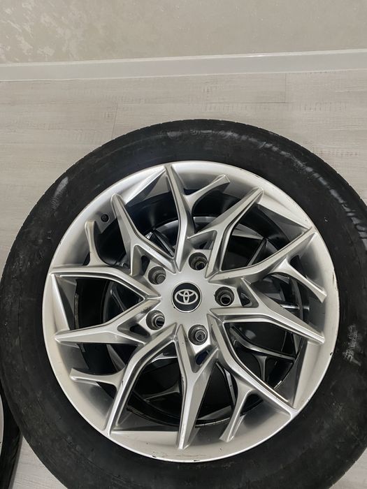 продам диски с шинами