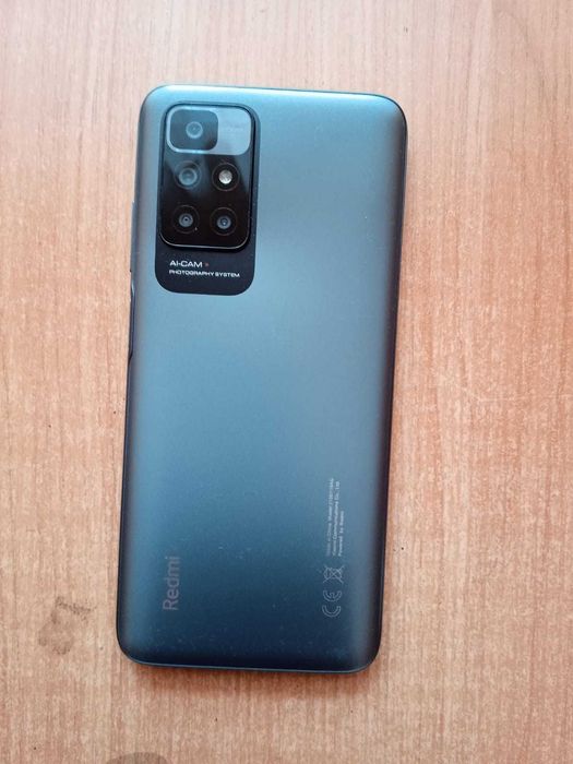 Телефон Xiaomi Redmi 10