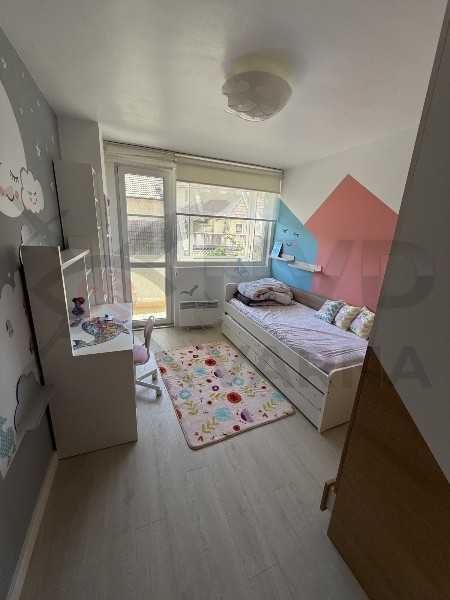 Дава се под наем тристаен апартамент в Спортна зала! 21895992
