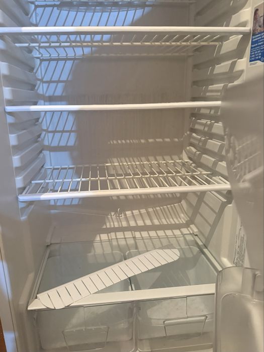 Продается холодильник Indesit