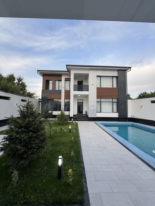 Dacha Sotiladi Oq tosh