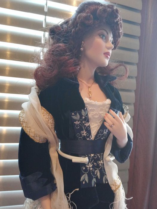 Порцеланова кукла Роуз - Титаник