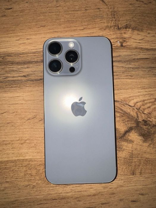 Продам iPhone 15 pro max 512 гб