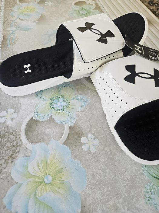 Under Armour Шлёпанцы