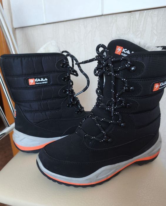 Кроссовки женские зимние