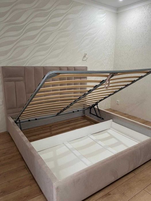 Продам кровать двухспальник