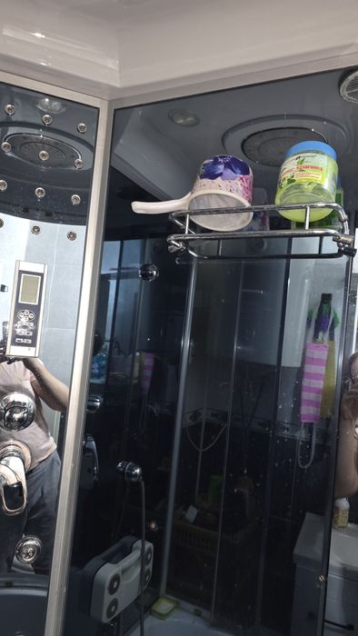 Душевая кабинка большая