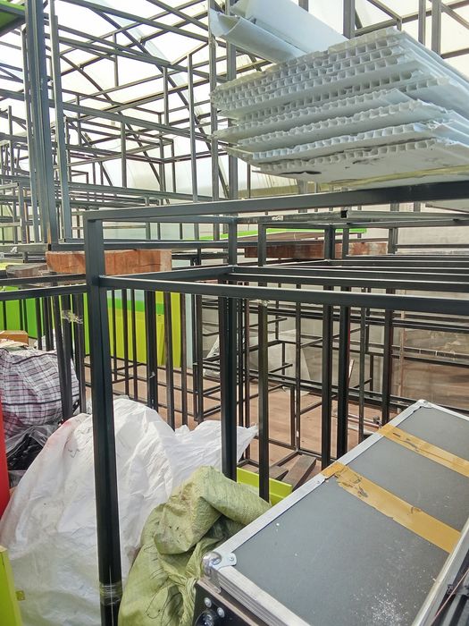 Стилажи для бутиков