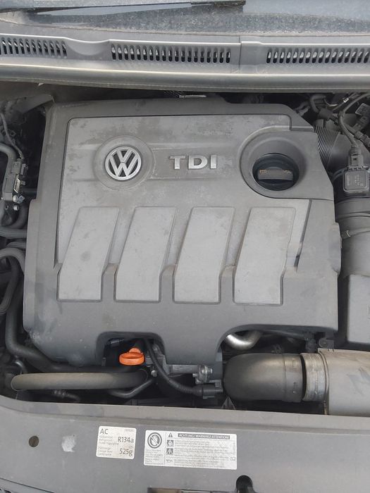 Cutie Automata gama Volkswagen Dsg2 6+1  an 2011 fara probleme.