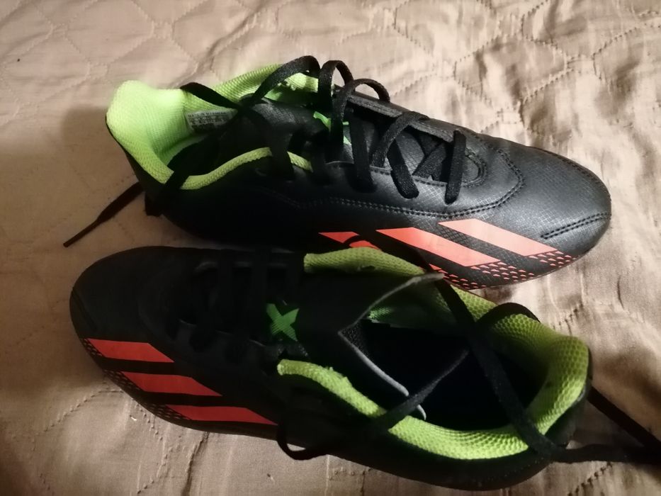 Продавам детски бутонки