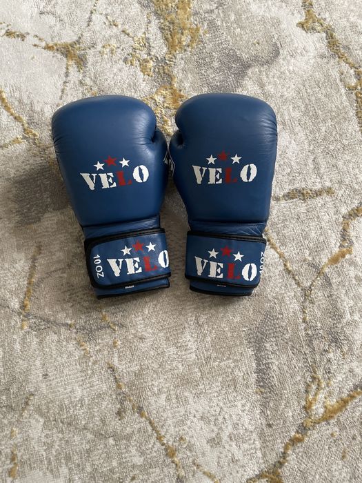 Боксерские перчатки