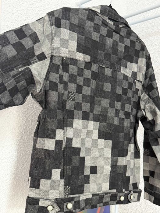 Geacă Louis Vuitton neagră gri mărimea 50