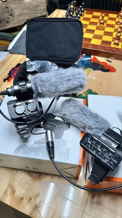 Sony XLR K3M kit Adaptor XLR camere Sony cu Microfon si Patina MI Shoe