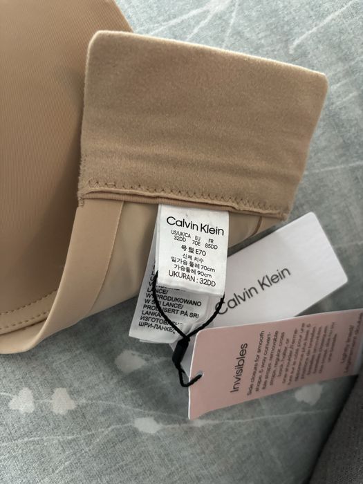 Calvin Klein-нов сутиен