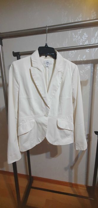 Продам пакет женских вещей