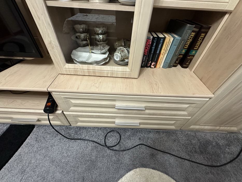 Продам стенку в отличном состоянии