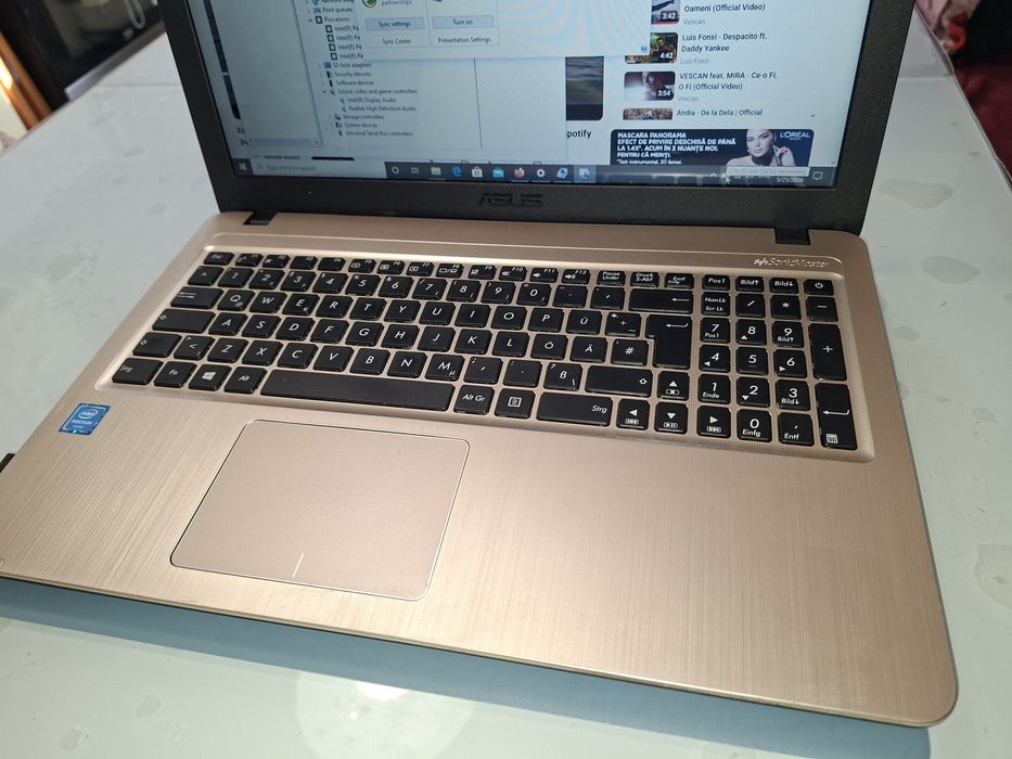 Asus x540sa, IntelQuad Core, 1.000 gb, ideal tester auto, Windows 10+ Office instalat