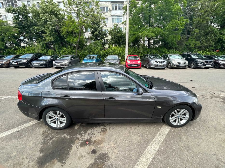 Vând BMW 320i E90, an 2008,  2.0 benzină, 170 CP