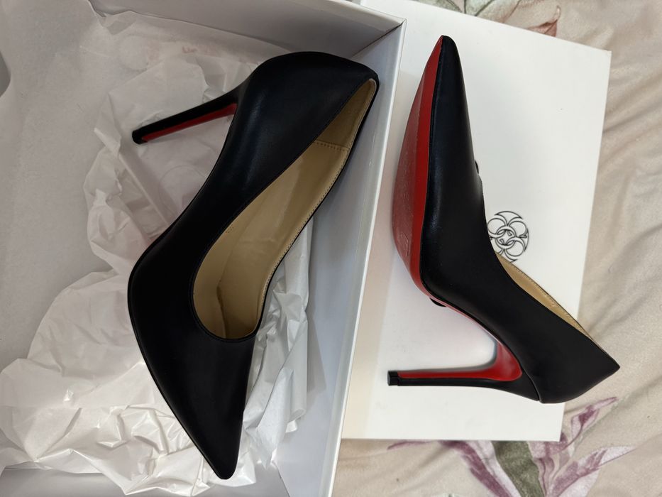 Продаю туфли на шпильке