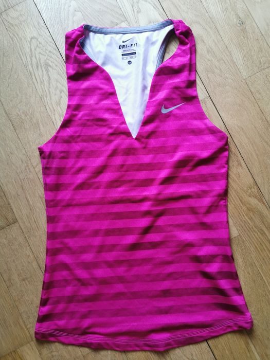 Тениски Nike и Adidas