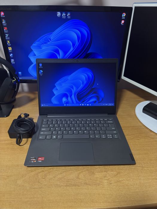 Laptop Lenovo V14, Ryzen 3 3250U, 12GB RAM, 256GB
