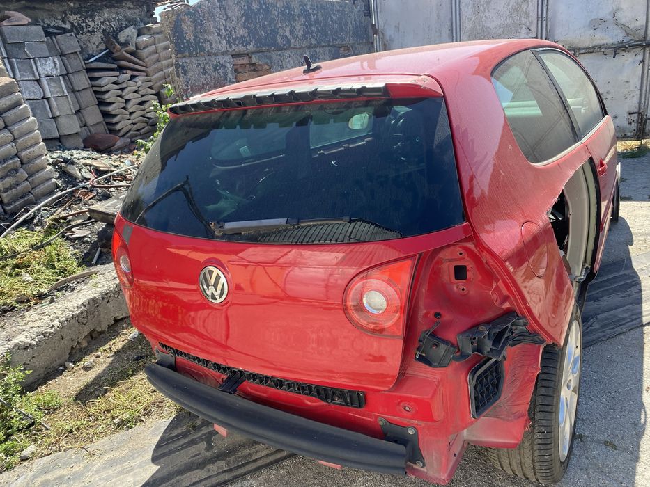 Багажник 3та врата голф 5 2006г