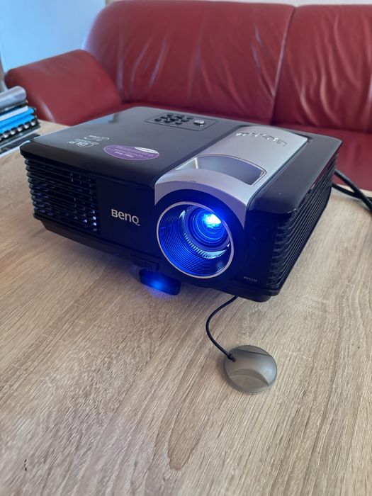 Închiriez videoproiector BenQ/ Videoproiector de inchiriat Oradea