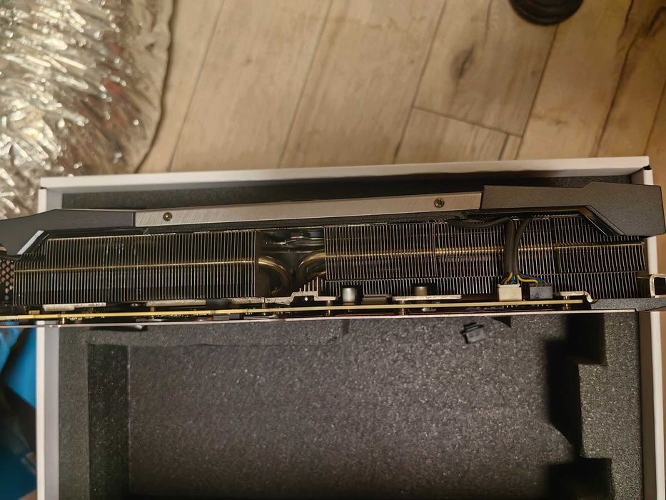 Msi RTX 3090  GAMING X TRIO supreme