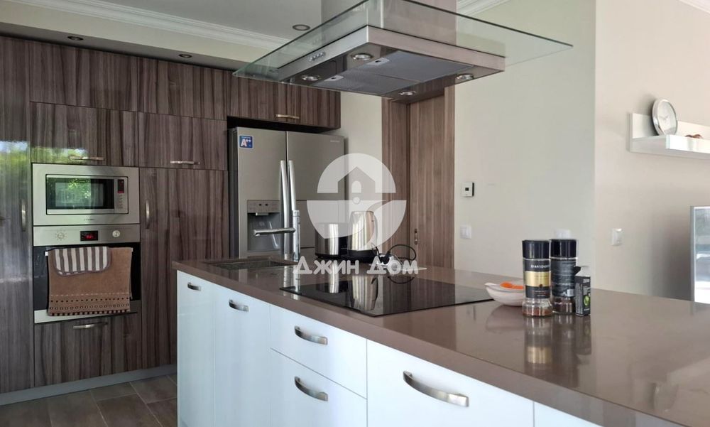 Продава се Къща в Бургас, Сарафово - 187 кв.м за 2942 €/кв.м - Снимка #4