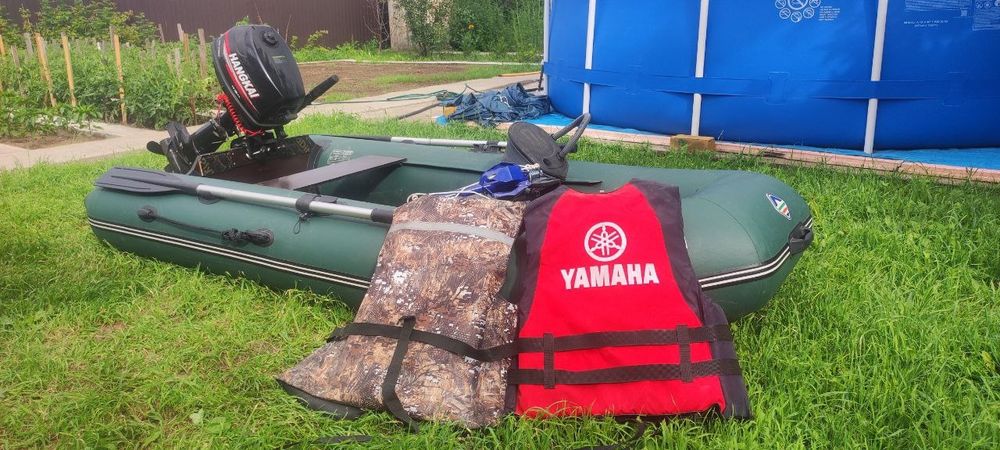 Продам лодку ПВХ с мотором