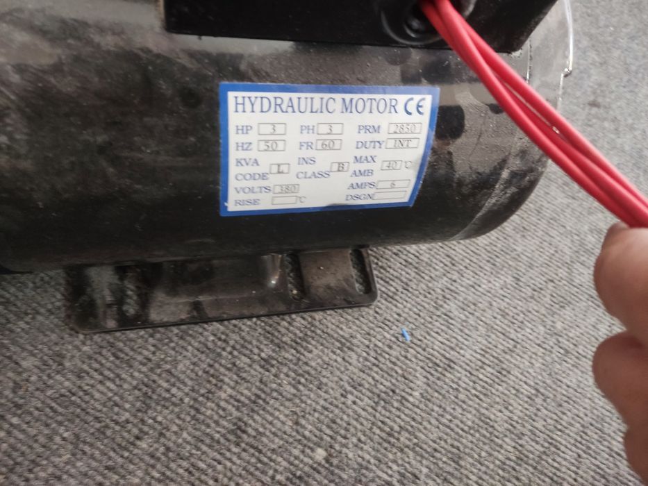 Подьемник  4-х тонник