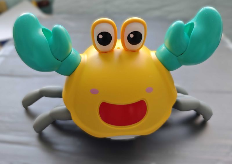 Интерактивна музикална играчка "Бягащ рак"