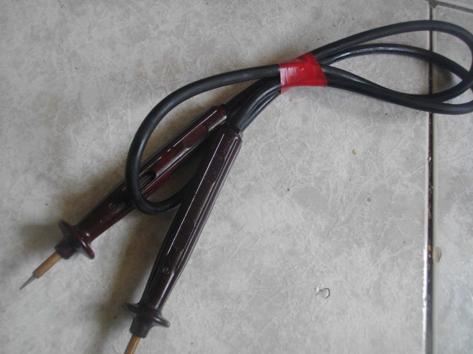 Старо Качество Волтметър 500V/750V Немски RT/ Wobla/ VEB с Глим Лампа