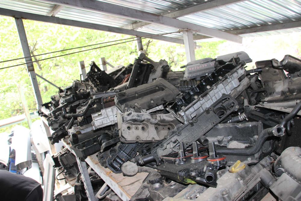 капак за клапани за автомобили и джипове