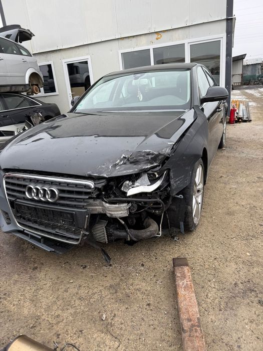 Dezmembrez Audi A4 B8 2.0tdi