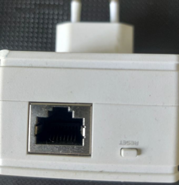 Точка доступа - MikroTik PWR-LINE AP.