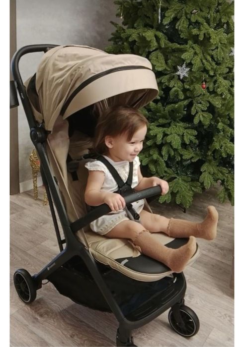 Продам детскую коляску бренда kinderkraft