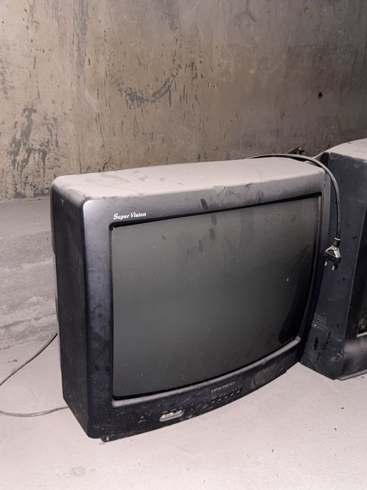 televizor . Eski televizor .