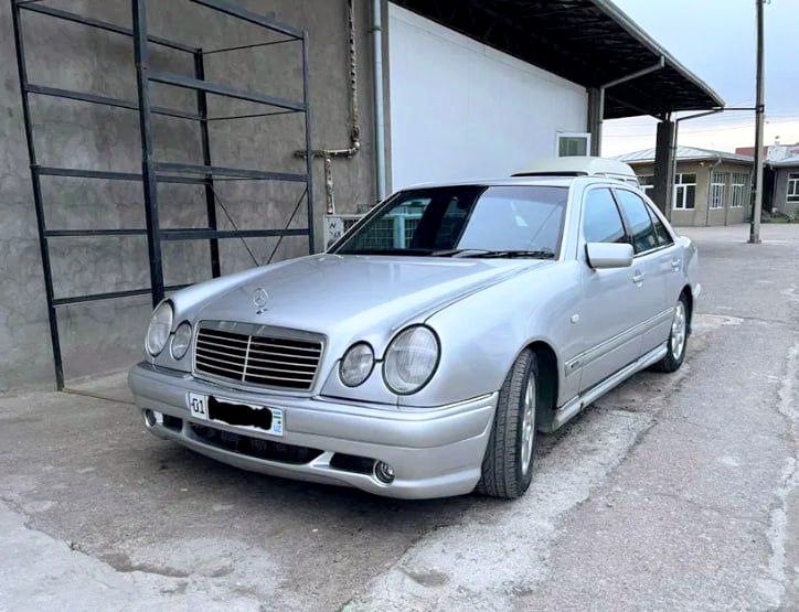 Mercedes-Benz E320 Avantgarde W210, 1996