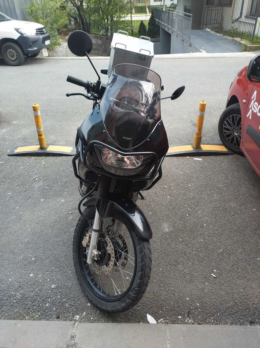 Vând honda transalp